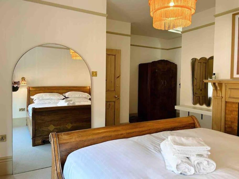 Luxury City Centre Townhouse - Sleeps 6 Честер Екстер'єр фото