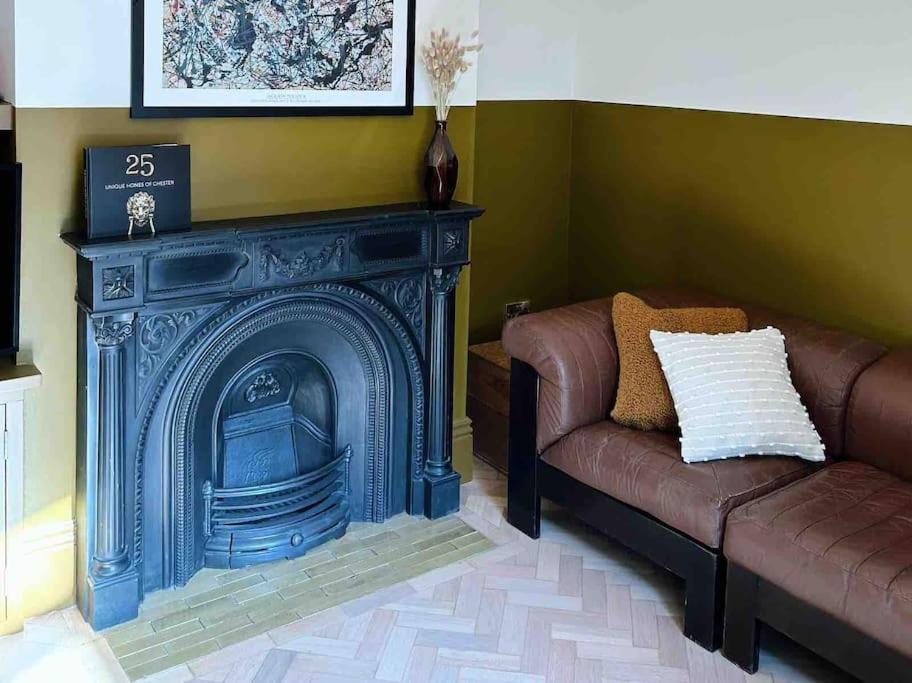 Luxury City Centre Townhouse - Sleeps 6 Честер Екстер'єр фото