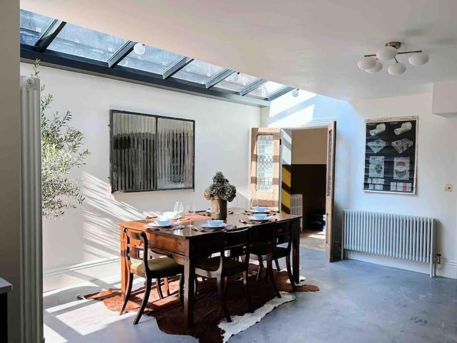 Luxury City Centre Townhouse - Sleeps 6 Честер Екстер'єр фото